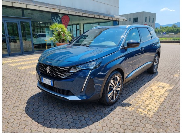 PEUGEOT 5008 ALLURE 7 POSTI 1200 T 130 CV CAMBIO MANUALE !!
